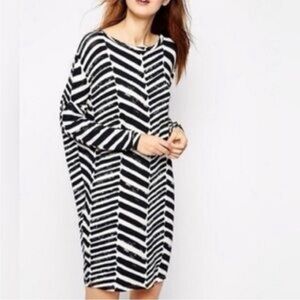 Ganni Black and White Dolman Sleeve Dress XS (Excellent Condition)
